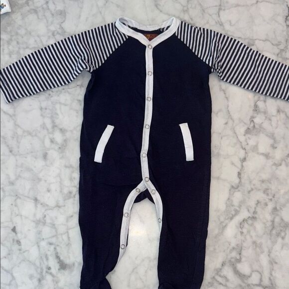 7 for all Mankind Striped Navy & White Footie Bundle 6/9M - Picture 2 of 7